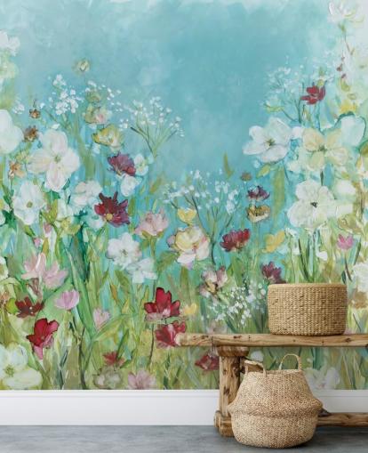 värikäs mukautettu kukkatapettiseinämaalaus nimeltä Wildflowers and Lace, kirjoittanut Carol Robinson olohuoneisiin