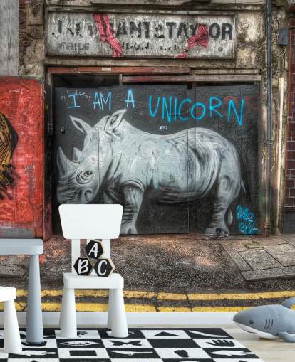 mural de papel pintado con aerosol personalizable llamado Be What You Want to Be de Nick Jackson para dormitorios u oficinas