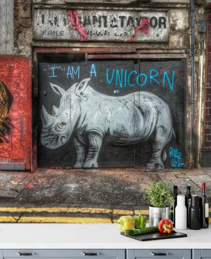 mural de papel de parede de grafite personalizável pintado com spray chamado Be What You Want to Be de Nick Jackson para quartos ou escritório mural de papel de parede de grafite personalizável pintado com spray chamado Be What You Want to Be de Nick Jackson para quartos ou escritório