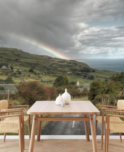 Stürmischer Regenbogen auf dem Lande Fototapete