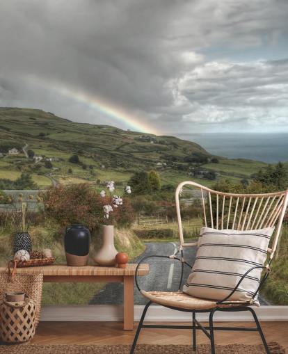 Stormachtige regenboog in landelijke muurschildering