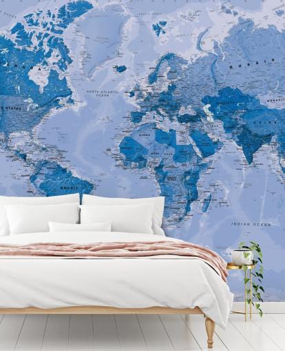 sininen muokattava maailmankartan taustakuvamaalaus nimeltä World Map Blue makuuhuoneisiin ja olohuoneisiin