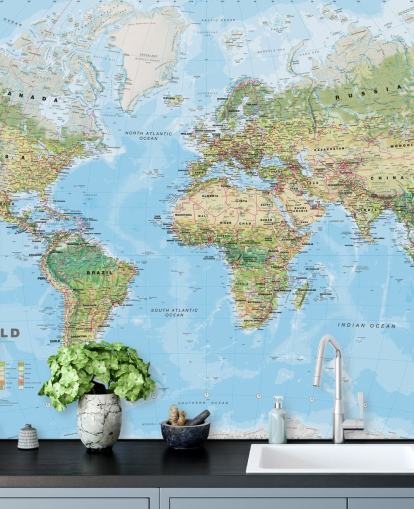 papel pintado de mapa mundial verde y azul llamado World Environmental Map de Lovell Johns para oficinas en casa