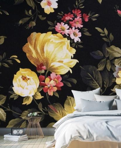 Decorazione murale con rose gialle e rosa su sfondo nero