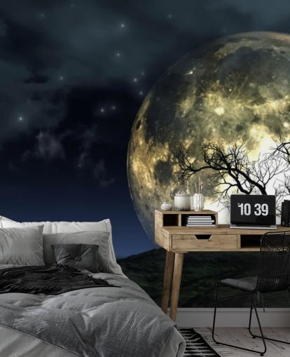 Fondo de pantalla de luna brillante detrás del árbol Fondo de pantalla de luna brillante detrás del árbol