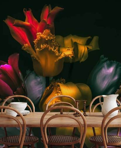 dunkles Blumentapetenwandbild namens Exotic Blooms für Schlafzimmer und Wohnzimmer