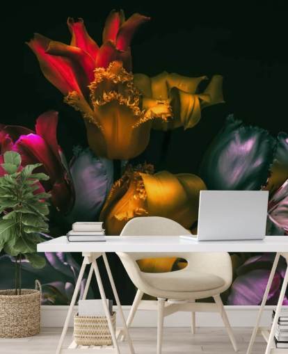 donkere bloemenbehangmuurschildering genaamd Exotic Blooms voor slaapkamers en woonkamers donkere bloemenbehangmuurschildering genaamd Exotic Blooms voor slaapkamers en woonkamers