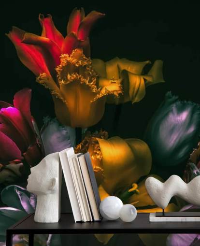 papier peint mural floral foncé appelé Exotic Blooms pour les chambres et les salons