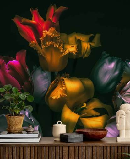 dunkles Blumentapetenwandbild namens Exotic Blooms für Schlafzimmer und Wohnzimmer