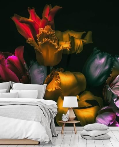 tumma kukka-taustakuvamaalaus nimeltä Exotic Blooms makuuhuoneisiin ja olohuoneisiin