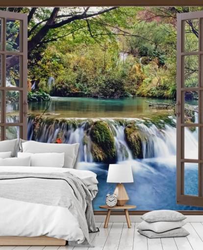 Kleiner Wasserfall vom Fenster aus gesehen Fototapete