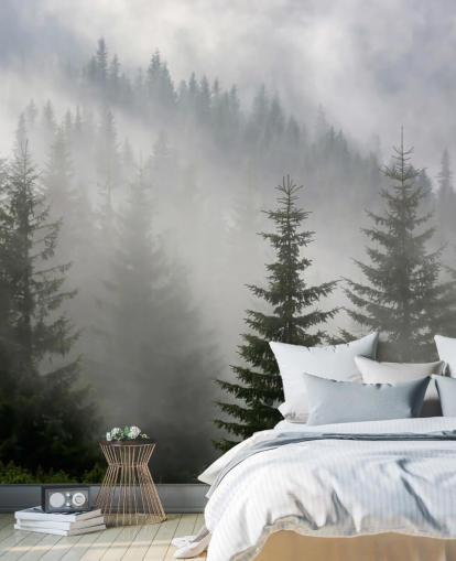 donkergroene bosbehangmuurschildering op maat genaamd Pine Forest in Mist voor keukens en eetkamers