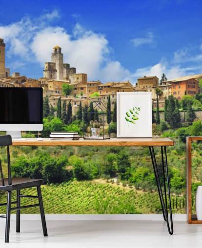 Decorazione murale con villaggio italiano sulla cima di una collina