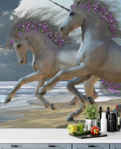 Decorazione murale con unicorni che corrono sulla spiaggia