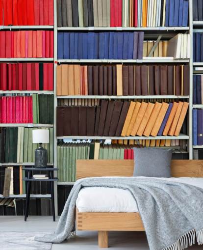 Papel pintado Libros en estantes de colores