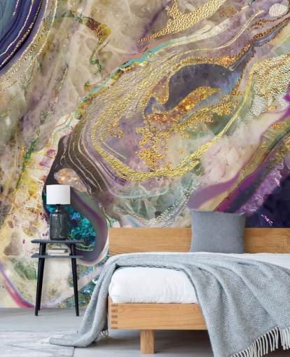 gouden en paarse marmeren behangmuurschildering genaamd Gold Dust Purple voor slaapkamers en woonkamers
