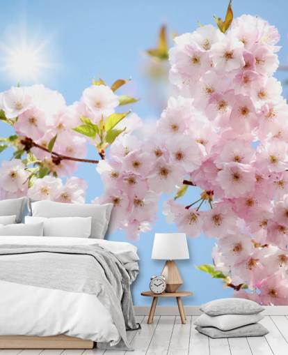 rosa och blå blomma tapet väggmålning kallad Blossom mot en blå himmel för sovrum, badrum och kök