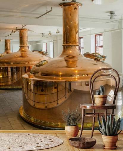 Kupferbehälter bei Brewery Wallpaper