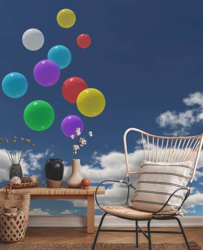 Färgglada ballonger mot Blue Sky väggmålning