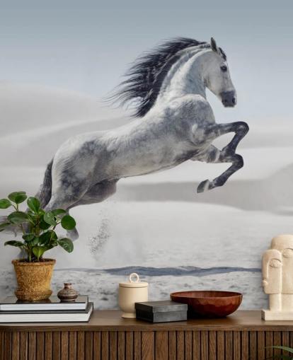 Caballo blanco saltando en el fondo de pantalla de paisaje nevado