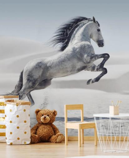 Papel de Parede Pulando de Cavalo Branco em Paisagem Nevada