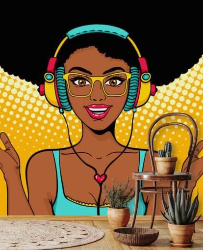 afro-amerikaanse meisje met afro met koptelefoon pop art wallpaper