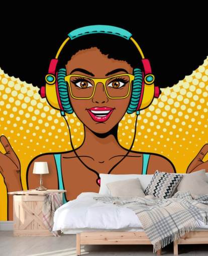 fille afro-américaine avec afro portant des écouteurs pop art wallpaper