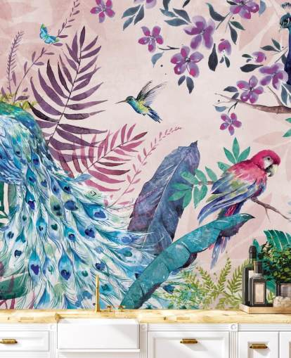 lilla og blå tropisk påfugl tapetmaleri kaldet Tropical Peacock af Di Brookes til soveværelser og stuer lilla og blå tropisk påfugl tapetmaleri kaldet Tropical Peacock af Di Brookes til soveværelser og stuer