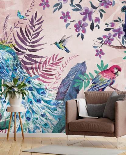 mural de papel pintado de pavo real tropical morado y azul llamado Tropical Peacock de Di Brookes para dormitorios y salas de estar