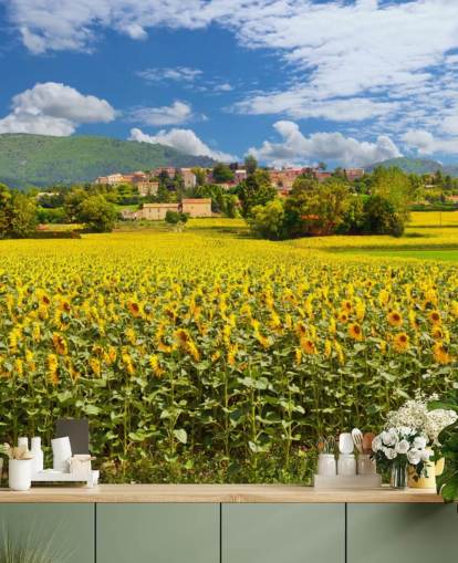 Girasoli in un campo con carta da parati rustica