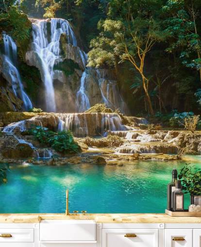 Dschungel mit blauer Lagune und Wasserfall-Tapete