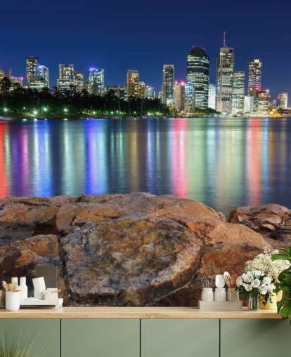 Papier peint Brisbane la nuit reflétant les couleurs sur l'eau