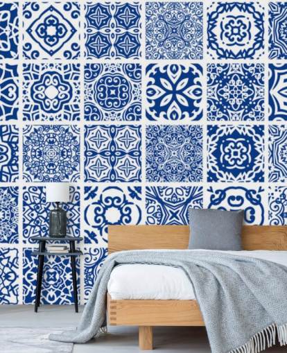 Carta da parati effetto piastrelle blu e bianche