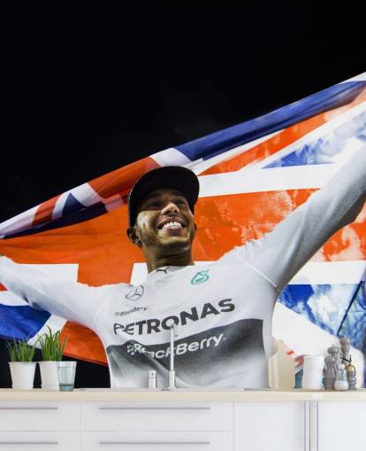 mural de papel pintado personalizable de Lewis Hamilton llamado Lewis Hamilton Abu Dhabi 14
