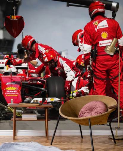 mural rojo personalizable de Fórmula 1 llamado Sebastian Vettel Malaysia 15 para dormitorios y oficinas en casa