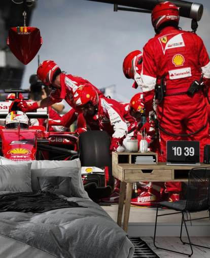 rotes, personalisierbares Formel-1-Tapetentapete namens Sebastian Vettel Malaysia 15 für Schlafzimmer und Heimbüros