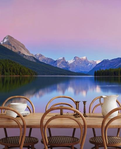 Papel de parede panorâmico do lago e da montanha