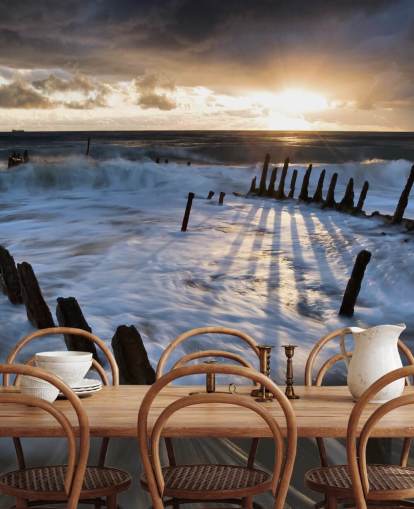 Kvällsstrand med skummande vågor väggmålning Kvällsstrand med skummande vågor väggmålning