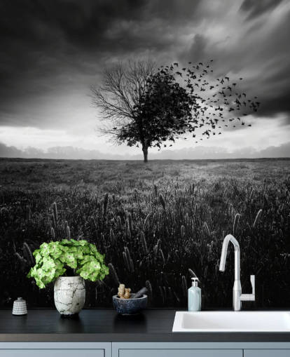 Papier Peint Arbre sur le Terrain en Noir et Blanc