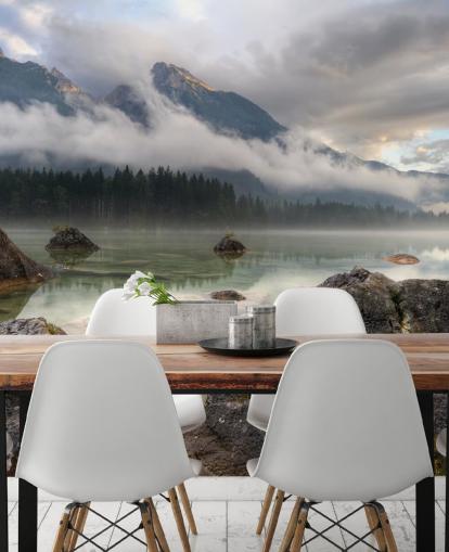 Rocky Misty Lake behang Rocky Misty Lake behang