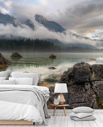 Rocky Misty Lake Baggrund