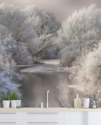 Snøhvit skog og innsjø tapet