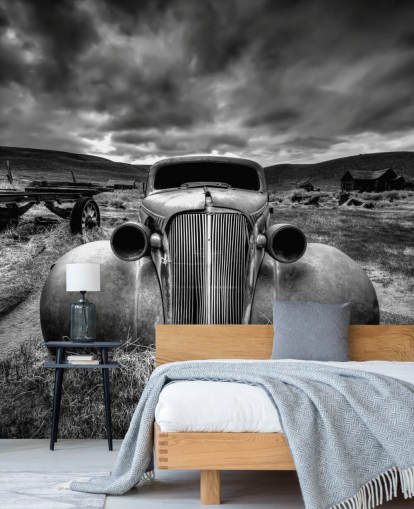 papier peint mural de voitures anciennes en noir et blanc intitulé Too Old to Drive par 1x - Artiste Carsten Schlipf