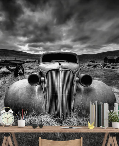 mustavalkoinen vintage-auton taustakuvamaalaus nimeltä Too Old to Drive by 1x - Taiteilija Carsten Schlipf