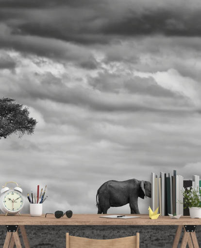 mural elefante y árbol blanco y negro