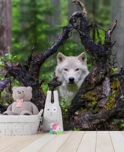 Wolf versteckt sich in Holz-Tapete