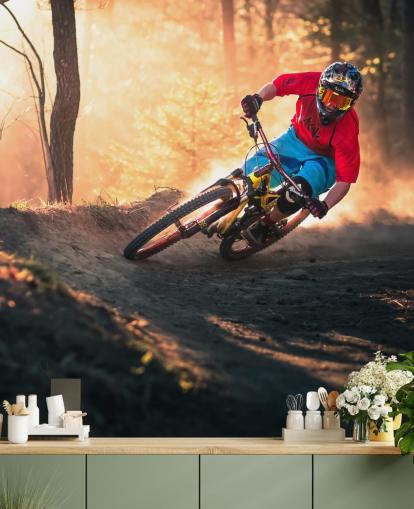 Mountainbiker op Forest Track behang