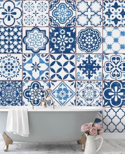 Papel de parede azul e branco Vintage Worn Tiles