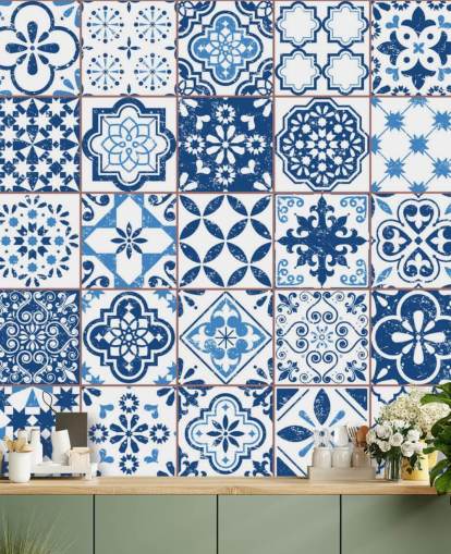 Papel de parede azul e branco Vintage Worn Tiles