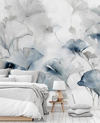 weiße und blaue personalisierbare Blumentapete Glorious Ginko von Carol Robinson für Badezimmer und Schlafzimmer weiße und blaue personalisierbare Blumentapete Glorious Ginko von Carol Robinson für Badezimmer und Schlafzimmer